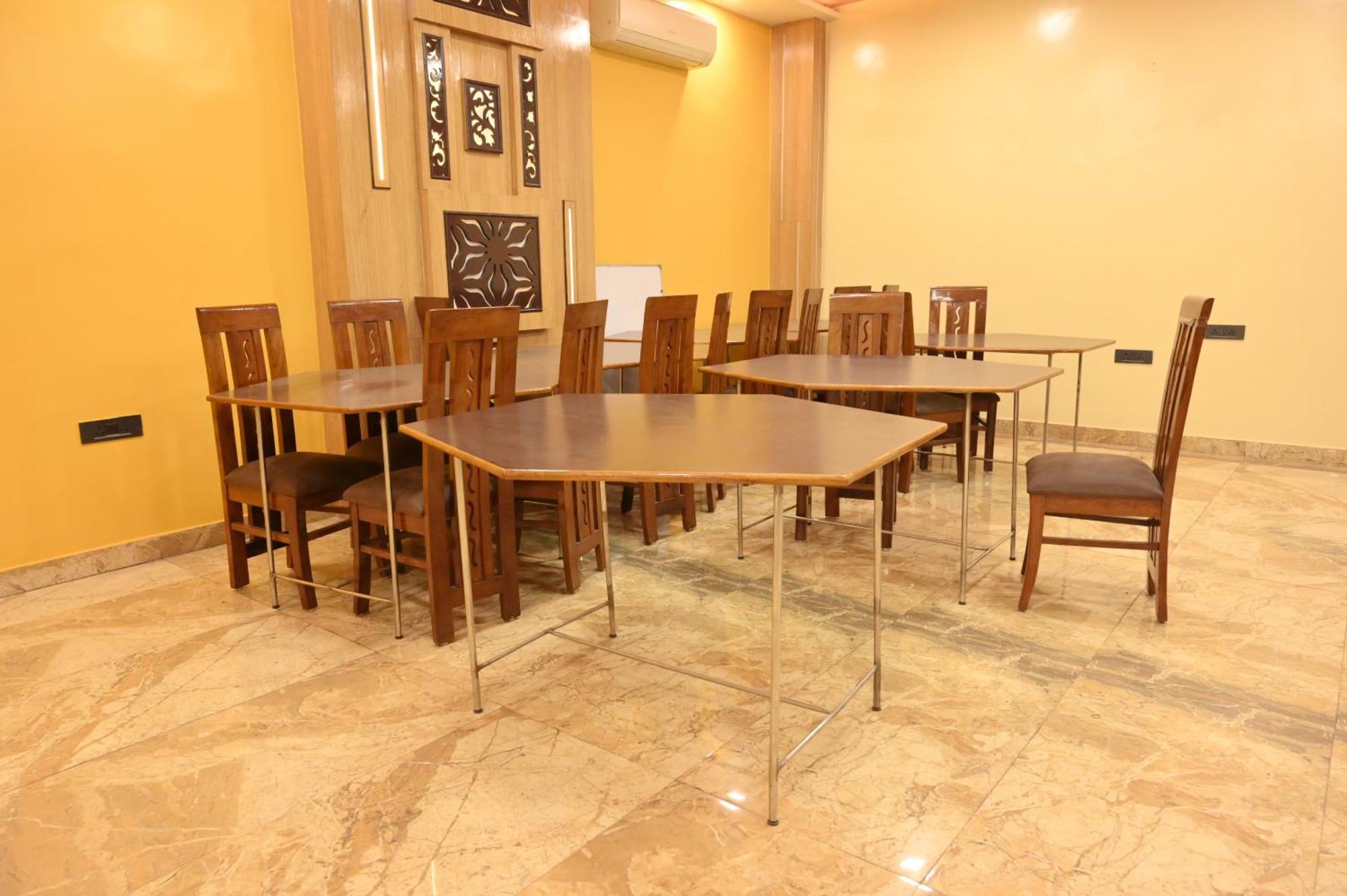Hotel Riddhi Regency Lucknow Exterior photo