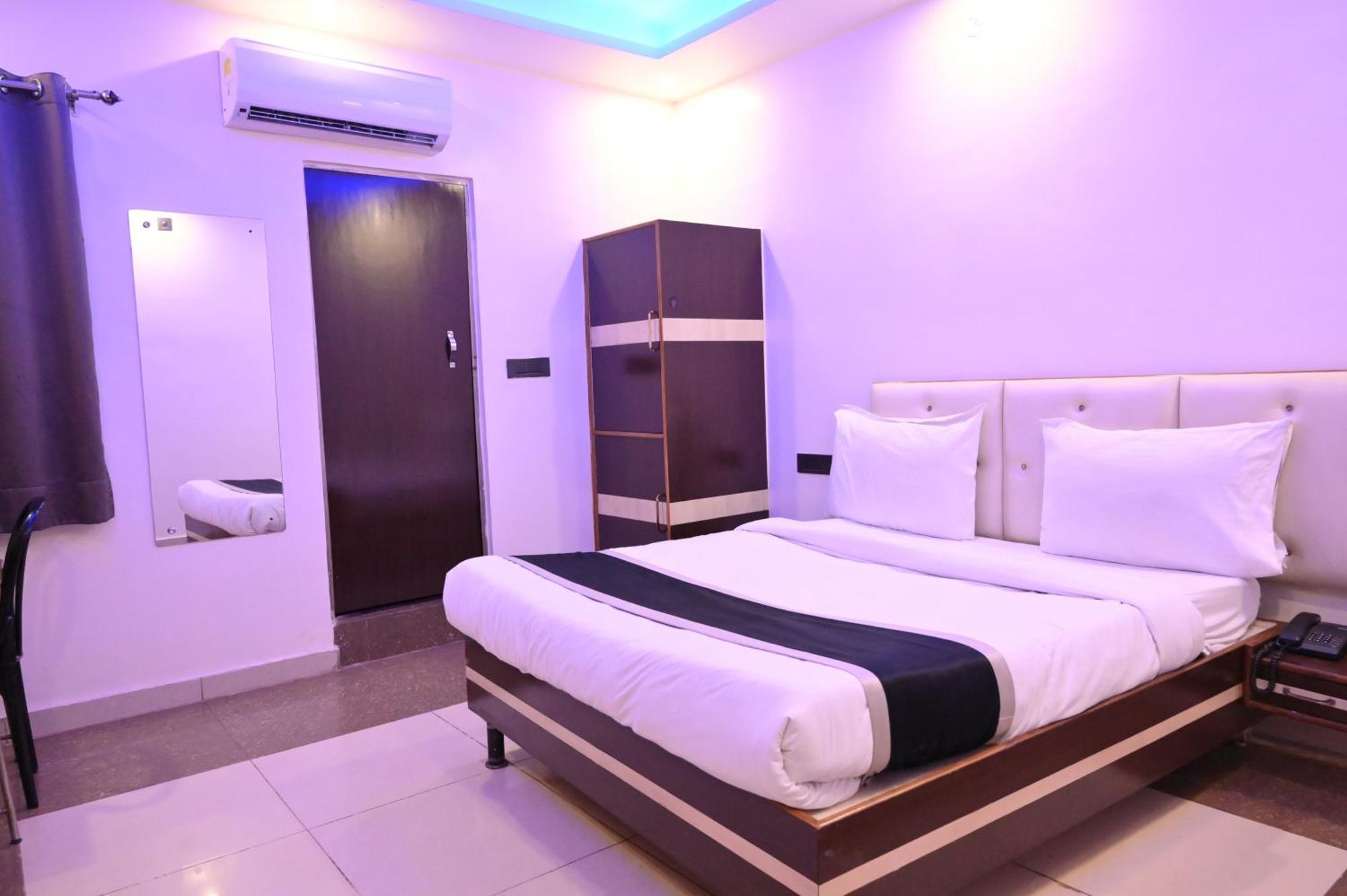 Hotel Riddhi Regency Lucknow Exterior photo