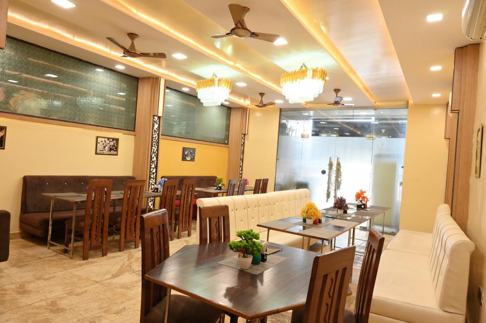 Hotel Riddhi Regency Lucknow Exterior photo